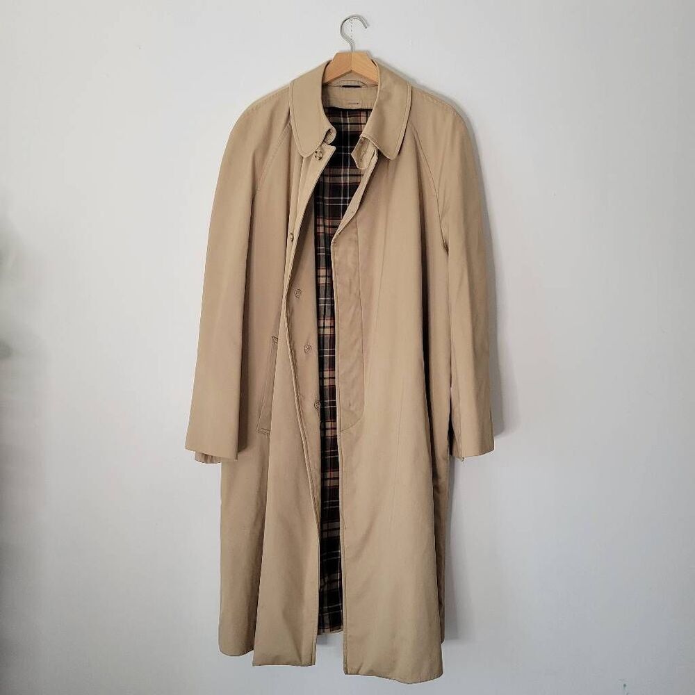 Vintage Men’s Tan Trench Coat 46 Regular Plaid Lined Classic Rain Jacket Long Le